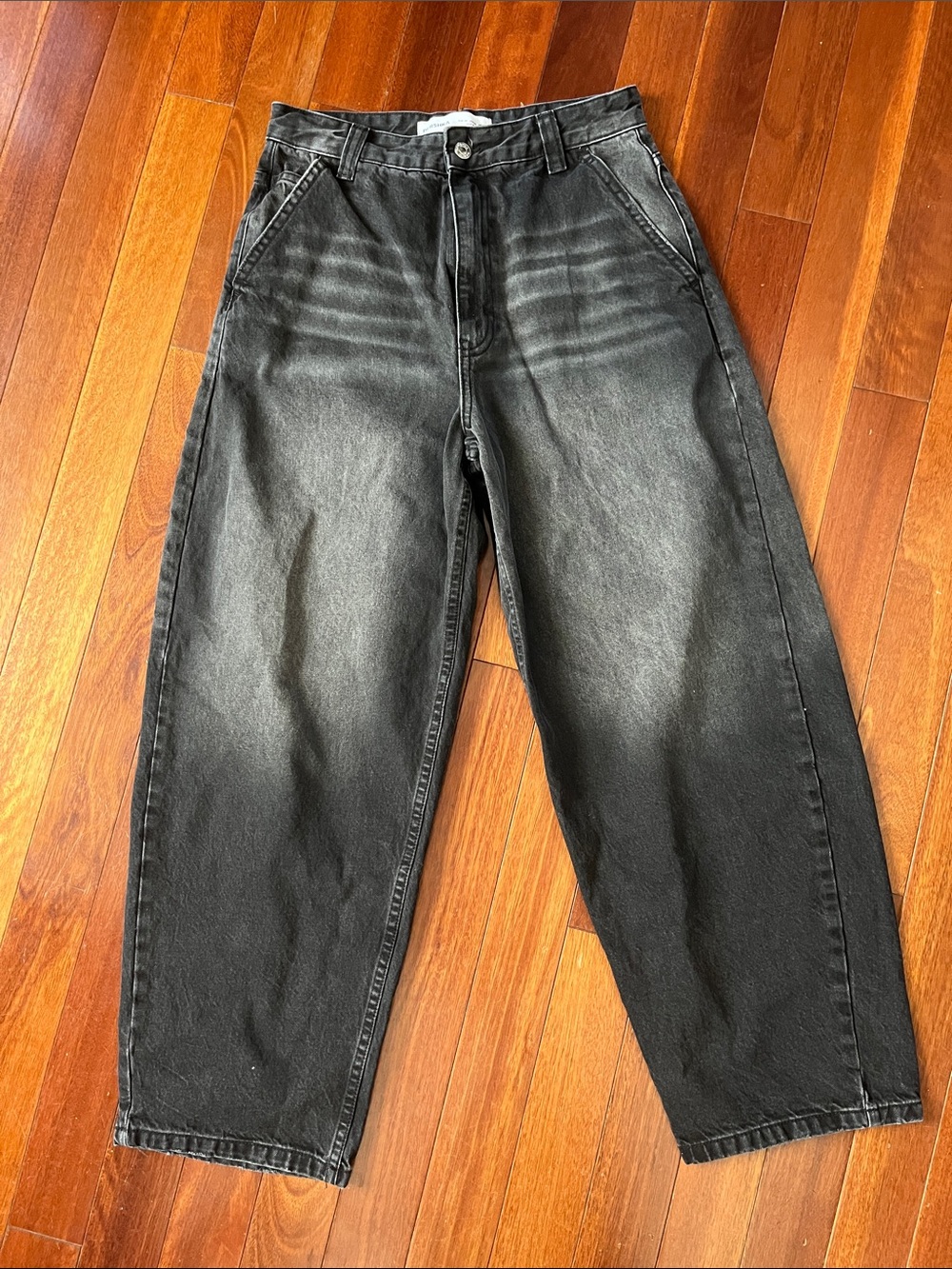 Bershka Balloon Fit Jeans Size US 6